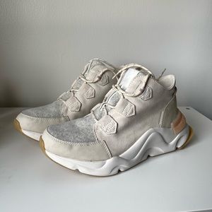 SOREL women’s kinetic rnegd caribou boot